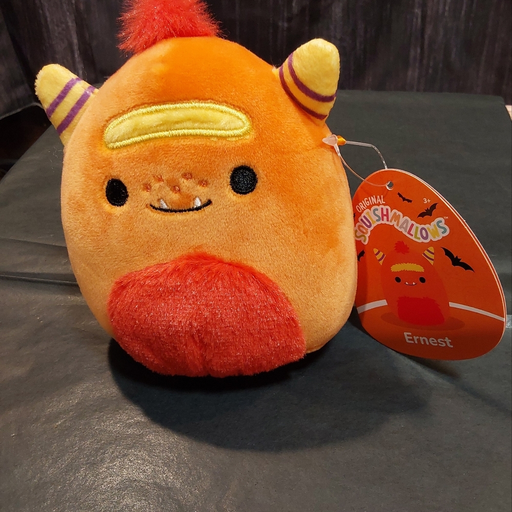 Squishmallow Ernest